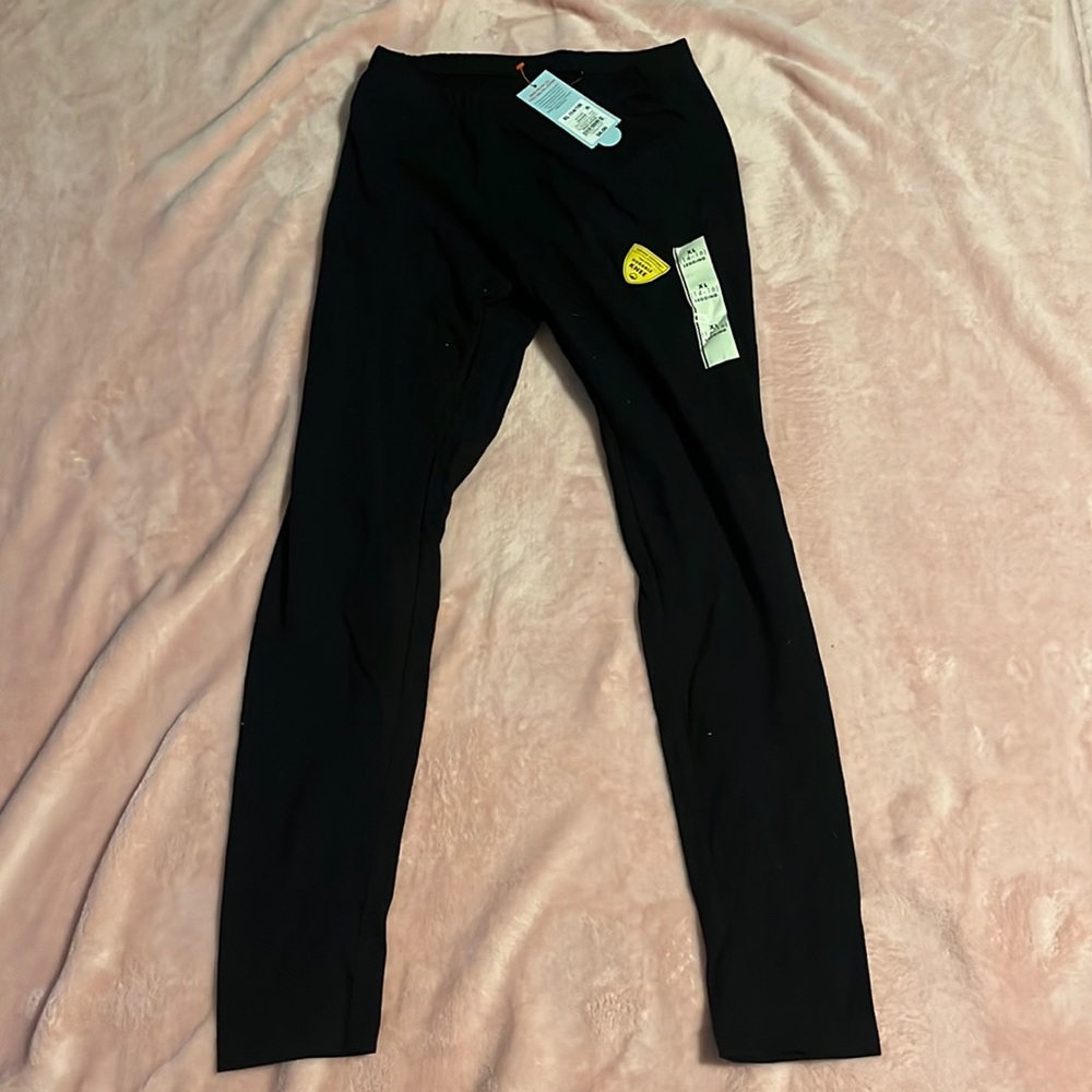 Black leggings!